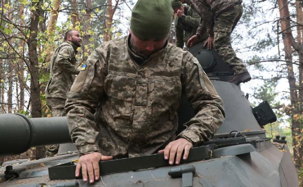 Угнал танк — спас свою жизнь. Украинские солдаты бегут с фронта любым возможным способом