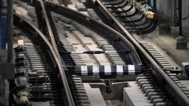 В Киеве метрополитен частично обесточен, возник коллапс. В некоторых районах отсутствует свет