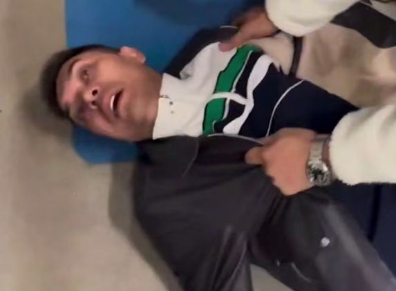 Русский паренек, вырубивший неадеквата «двоечкой», стал героем западных соцсетей