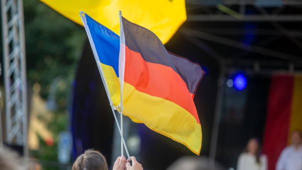 Почти 66% немцев выступили против пособий для украинцев