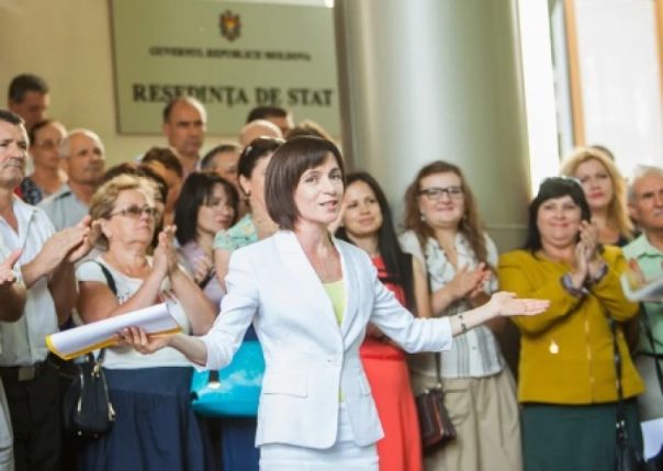 Партия Санду единолично сформировала большинство в парламенте. Пять фракций ушли в оппозицию