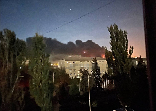 Огромный пожар на ТЭЦ: после удара баллистикой свет начал пропадать в Славянске, Дружковке и Краматорске