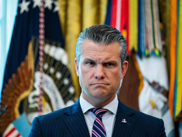 Глава Пентагона скандально уволил начальника штаба ВМС США