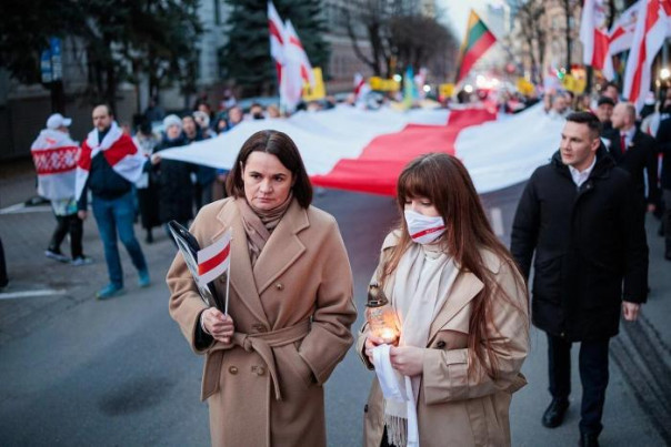 Белорусская оппозиция теряет в цене: Литва понизила охранный статус Тихановской