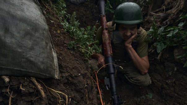 Истощенные солдаты ВСУ под Харьковом обратились к ВС РФ с просьбой сдаться, но не успели уйти от своих