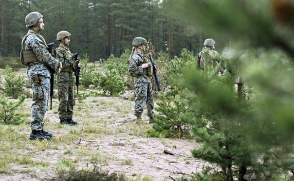 Манёвры. Окопы. Провокации. Финляндия репетирует нападение на Россию