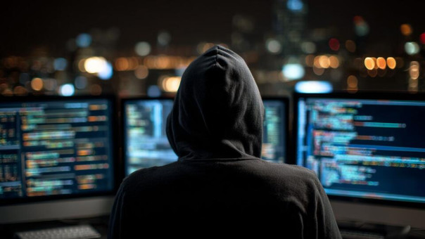 Киберпреступники украли у москвича 450 млн рублей