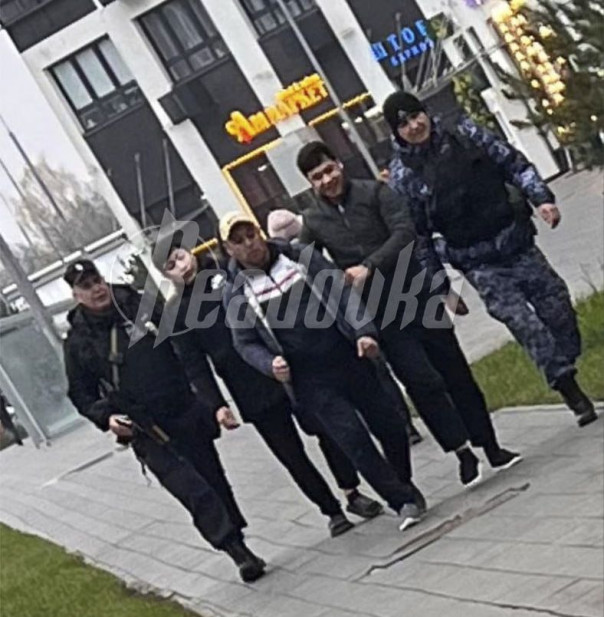 Массовые задержания проходят после драки мигрантов в столичном ЖК