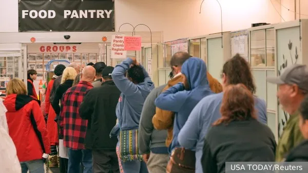 Конгресс США оставил американцев без зарплат и продуктов