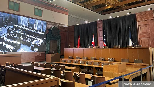 «Прошлое здесь и оно нас жжет». Как поучаствовать в суде над нацистами