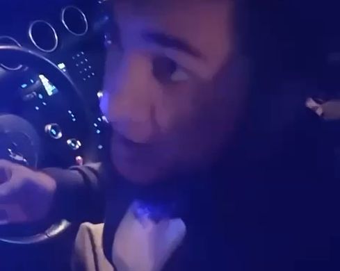 Абу-бандит быковал и пытался рассказать полиции о своём превосходстве, за что был жёстко задержан