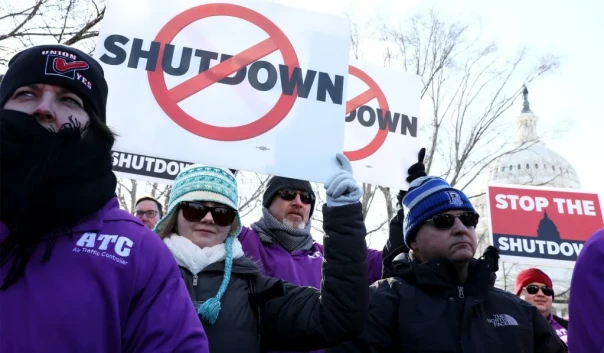 Шатдаун правительства США стал самым продолжительным в истории страны