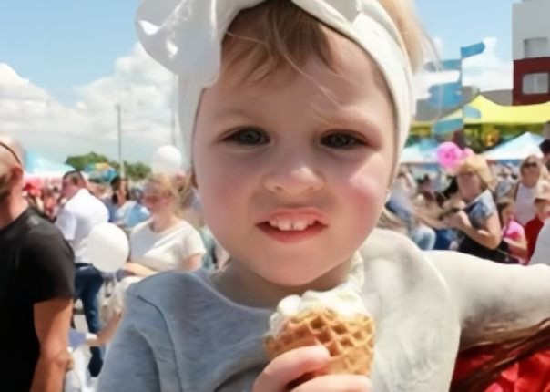 «Горящий Крокус», «Ангелы Донбасса под обломками» — меню в детском кафе Киева