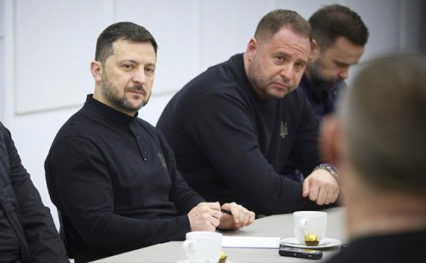 Первый пошёл: Отставка Ермака — начало смены власти на Украине