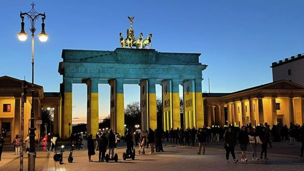 "Пусть продолжается война": почему украинские беженцы в Европе не хотят мира