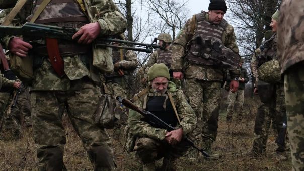 СВО в 2025 году. Каковы потери Украины в живой силе и технике, когда обвалится фронт и другие итоги года