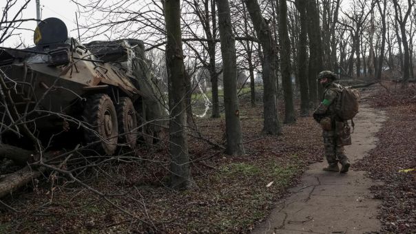 Великая наша держава: боевики ВСУ сдают позиции под гимн России