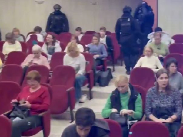 В Питере задержали около 70 членов радикальной секты, молившихся за здоровье Зеленского на собраниях