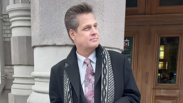 "Обожаю эту страну": потомок Екатерины II не намерен возвращаться из РФ в Европу