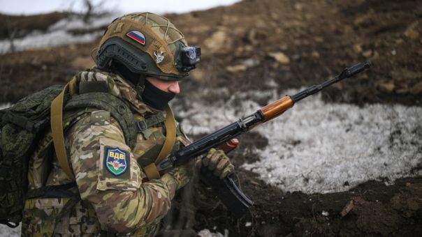 «Под носом у противника»: какую нестандартную тактику применяли российские войска в зоне СВО в 2025 году