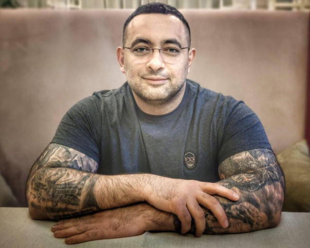 В Екатеринбурге спецназ задержал нового лидера азербайджанцев на Урале