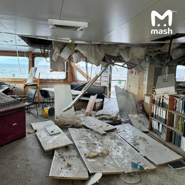 Кадры с атакованного у побережья Турции российского танкера Midvolga 2