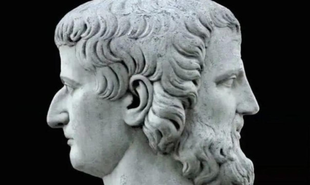 Двуликий Янус в широком интерьере