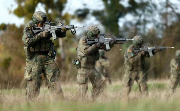 В Германии заявили о готовности ввести войска на Украину