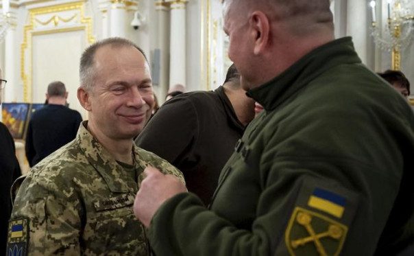 Генерал Хрулёв: Сырский — не та фигура для военного переворота в Киеве. Залужный тоже