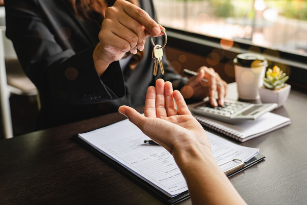 «Эффект Долиной» вызвал в Москве сокращение на треть числа сделок со вторичным жильем
