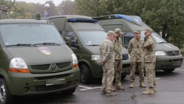 В Одессе солдат ВСУ поджёг машины сотрудников призывных центров: внутренние разборки в украинской армии