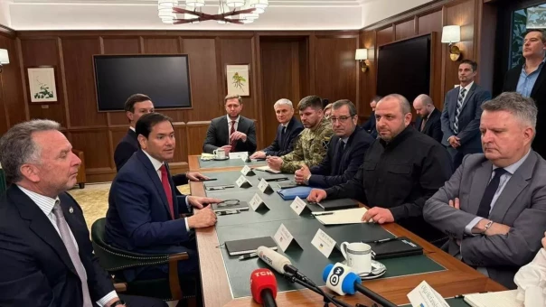 800 из 20. О чём может говорить отказ Зеленского от сокращения армии