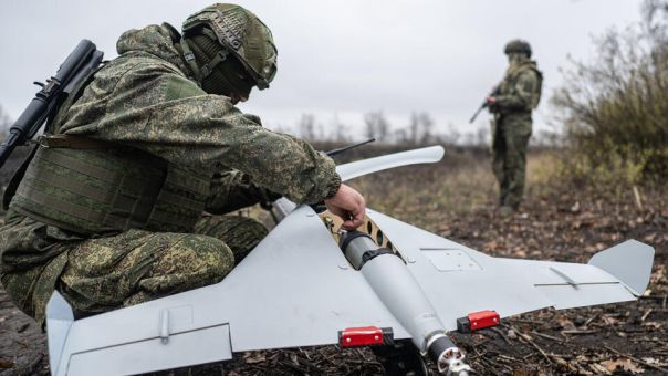 Грозное и маневренное оружие: ВС РФ уничтожают командные пункты ВСУ дроном "Куб"