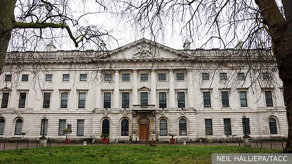 За скандалом вокруг китайского посольства в Лондоне стоит тайная игра США