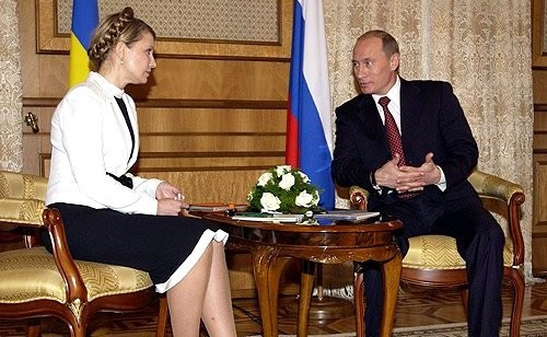 Зачем трясут украинскую банку с пауками?