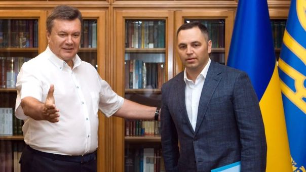 Репутация в унитазе. Янукович как зеркало страха Зеленского