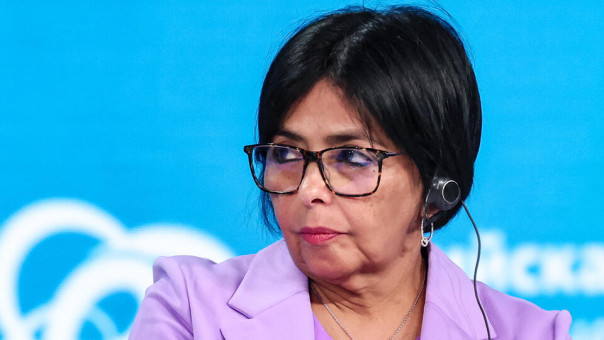 В Евросоюзе не признали легитимность и.о. президента Венесуэлы Делси Родригес, МИД РФ поддержал