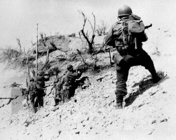 Не ожидали их там увидеть. Где Вторая мировая длилась ещё несколько лет