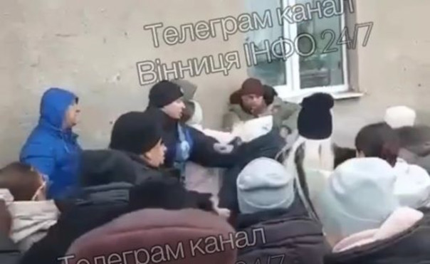 Дай людям свет, скотина! В Могилеве-Подольском избили начальника райэнергосбыта