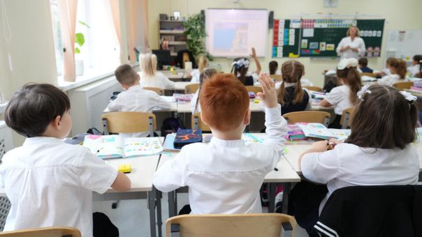 В школьной программе РФ появится "Служение"