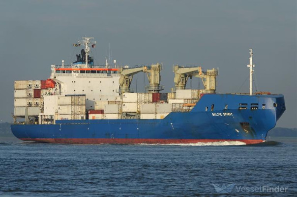 Эстонские власти задержали контейнеровоз, направлявшийся в РФ