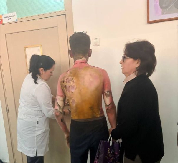 Восьмиклассница подожгла сверстников и устроила пожар в 153 школе Красноярска