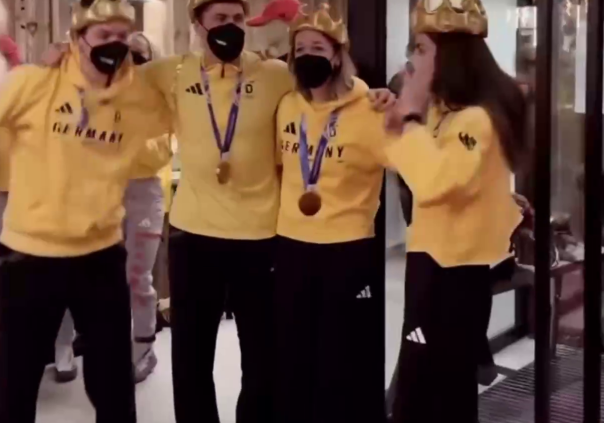 Призёры Олимпиады-2026 жалуются на качество медалей