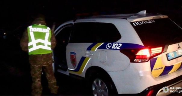 В Черновцах и Киеве военные взрывают гранаты на улице и в квартире