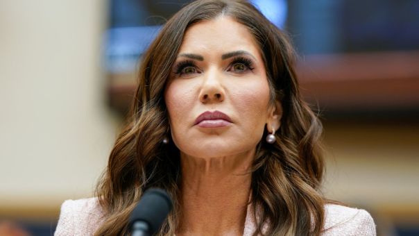 Кабинет Трампа начал рассыпаться