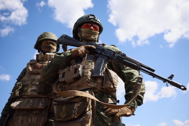 Россия сможет защищать своих граждан за рубежом силами армии