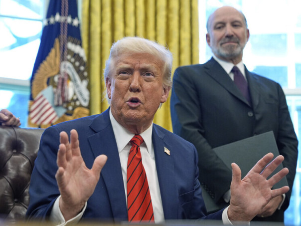 "Сын Хаменеи — слабак": Трамп намерен лично выбрать главу Ирана