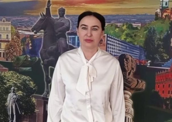 Яну Пащенко официально избрали мэром Луганска. Её конкурент не получил ни одного голоса