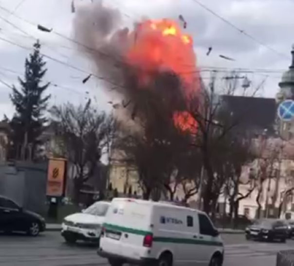 Давненько так хорошо по Западной Украине не били. Мощные взрывы в Виннице, Львове, Ивано-Франковске и Тернополе