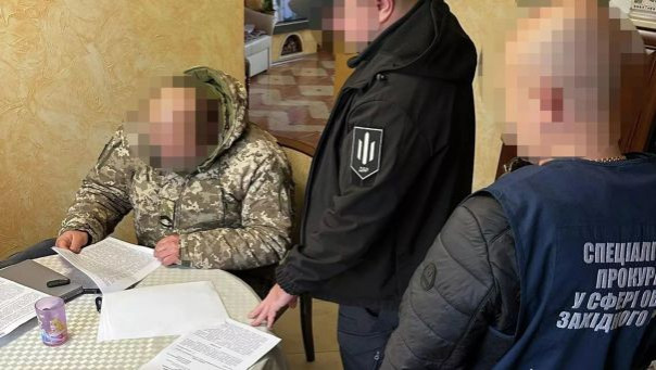 По $10 тыс за голову: украинские пограничники помогли сбежать 158 уклонистам